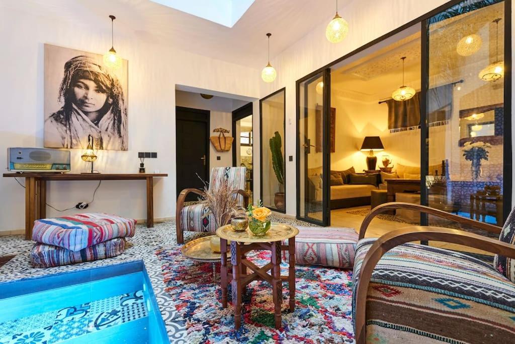 Riad Miloud En Exclusivite 10 P Au Coeur De La Medina Marrákes Kültér fotó