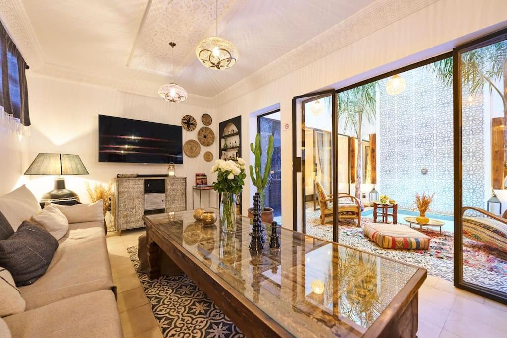 Riad Miloud En Exclusivite 10 P Au Coeur De La Medina Marrákes Kültér fotó