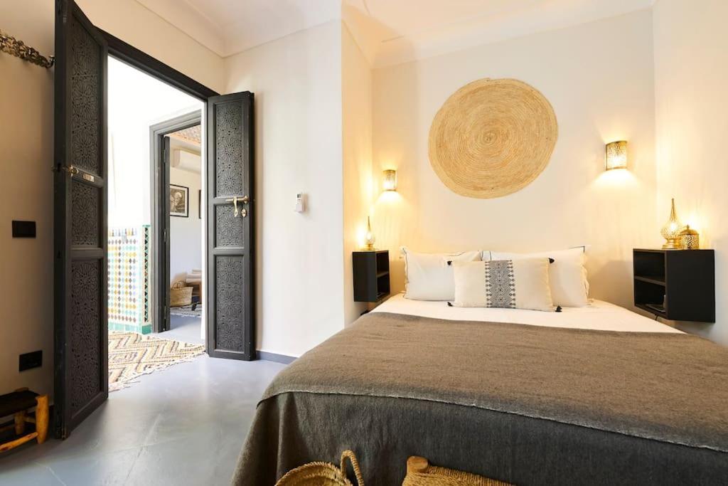 Riad Miloud En Exclusivite 10 P Au Coeur De La Medina Marrákes Kültér fotó