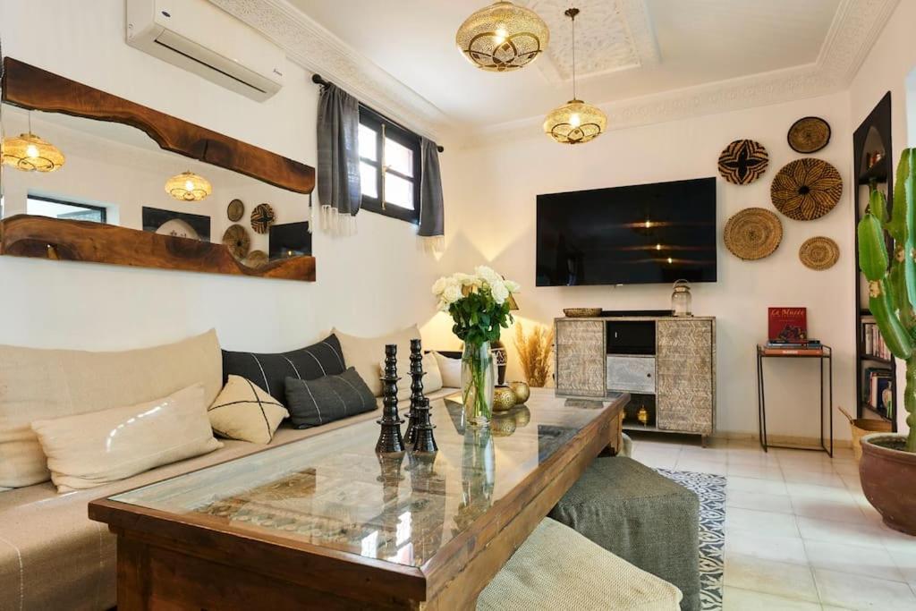 Riad Miloud En Exclusivite 10 P Au Coeur De La Medina Marrákes Kültér fotó